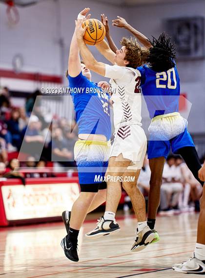 Thumbnail 2 in Wood vs. Woodcreek (Cordova Christmas Tournament) photogallery.