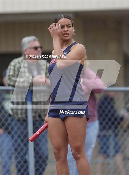 Thumbnail 1 in Mohawk-Warrior Invitational photogallery.