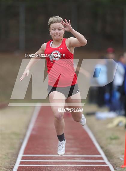 Thumbnail 3 in Mohawk-Warrior Invitational photogallery.