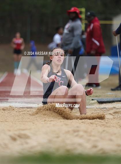 Thumbnail 2 in Mohawk-Warrior Invitational photogallery.