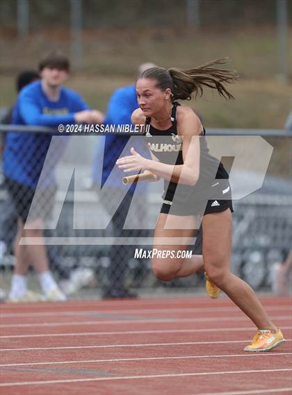 Thumbnail 2 in Mohawk-Warrior Invitational photogallery.