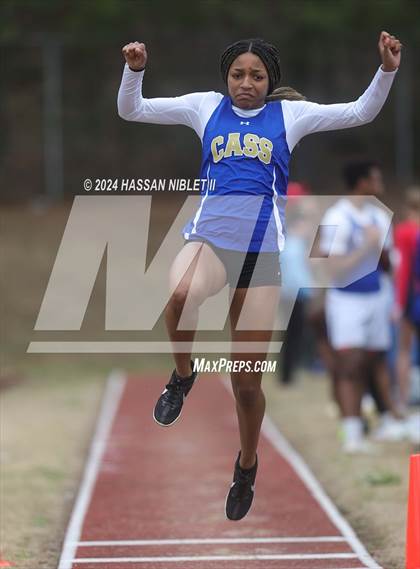 Thumbnail 2 in Mohawk-Warrior Invitational photogallery.