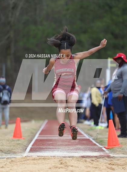 Thumbnail 3 in Mohawk-Warrior Invitational photogallery.