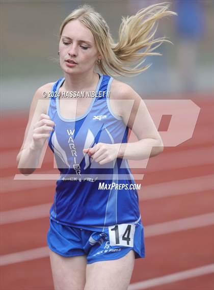 Thumbnail 3 in Mohawk-Warrior Invitational photogallery.