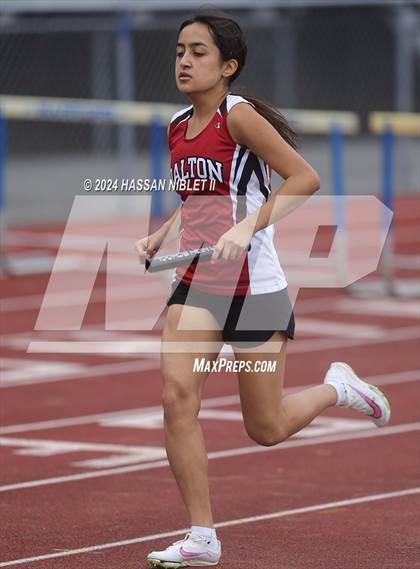 Thumbnail 2 in Mohawk-Warrior Invitational photogallery.