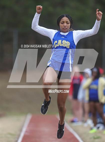 Thumbnail 3 in Mohawk-Warrior Invitational photogallery.