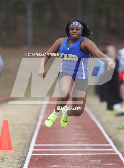 Thumbnail 3 in Mohawk-Warrior Invitational photogallery.