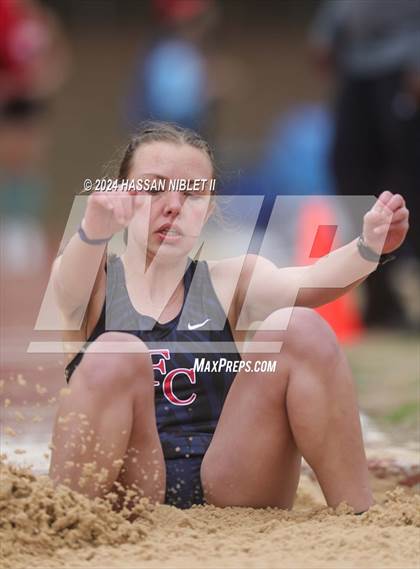 Thumbnail 1 in Mohawk-Warrior Invitational photogallery.