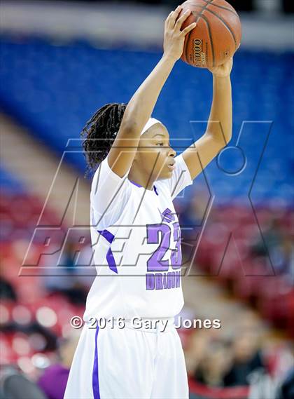 Thumbnail 1 in Sacramento vs. Elk Grove (CIF NorCal Regional D2 Final) photogallery.