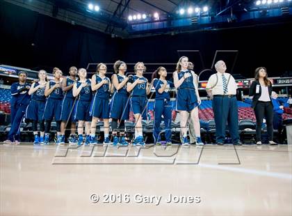 Thumbnail 3 in Sacramento vs. Elk Grove (CIF NorCal Regional D2 Final) photogallery.