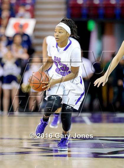 Thumbnail 3 in Sacramento vs. Elk Grove (CIF NorCal Regional D2 Final) photogallery.