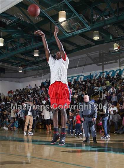 Thumbnail 1 in San Leandro @ Deer Valley (CIF NCS D1 Playoffs) photogallery.