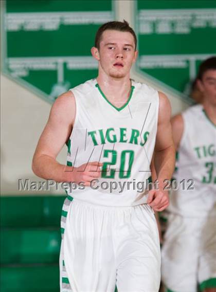 Thumbnail 1 in Washington vs. Triton Central (IHSAA 2A Sectional Tournament) photogallery.