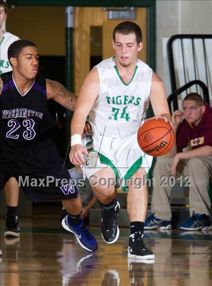 Thumbnail 3 in Washington vs. Triton Central (IHSAA 2A Sectional Tournament) photogallery.