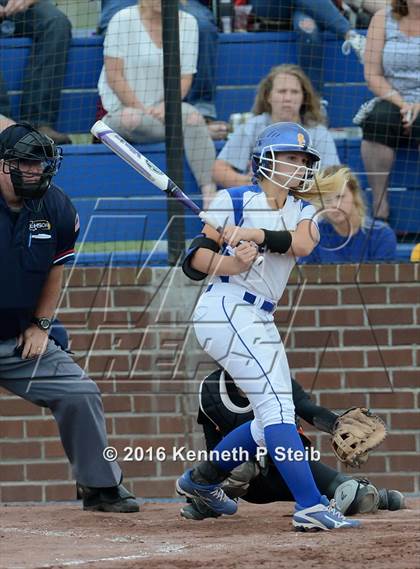 Thumbnail 3 in Delcambre @ St. Charles Catholic (LHSAA 2A 1st Round Playoffs) photogallery.