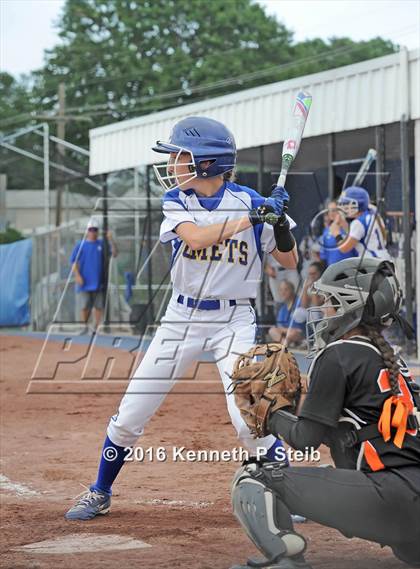 Thumbnail 1 in Delcambre @ St. Charles Catholic (LHSAA 2A 1st Round Playoffs) photogallery.