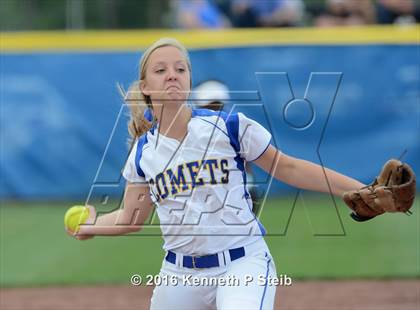 Thumbnail 3 in Delcambre @ St. Charles Catholic (LHSAA 2A 1st Round Playoffs) photogallery.