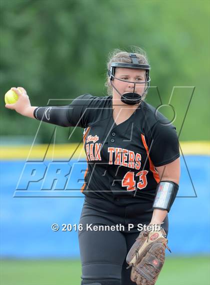 Thumbnail 1 in Delcambre @ St. Charles Catholic (LHSAA 2A 1st Round Playoffs) photogallery.