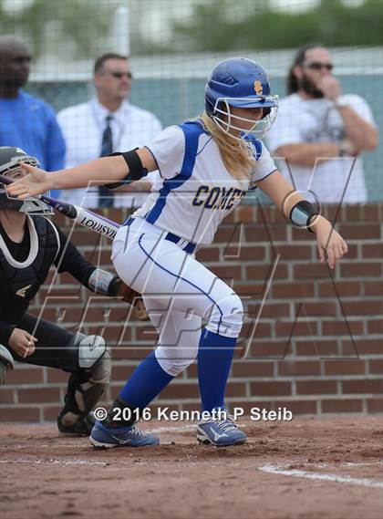Thumbnail 1 in Delcambre @ St. Charles Catholic (LHSAA 2A 1st Round Playoffs) photogallery.