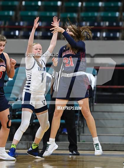 Thumbnail 1 in Valor Christian vs. Chaparral (CHSAA 5A Great 8) photogallery.