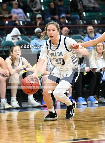 Thumbnail 3 in Valor Christian vs. Chaparral (CHSAA 5A Great 8) photogallery.