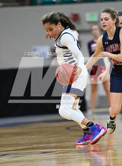 Thumbnail 2 in Valor Christian vs. Chaparral (CHSAA 5A Great 8) photogallery.