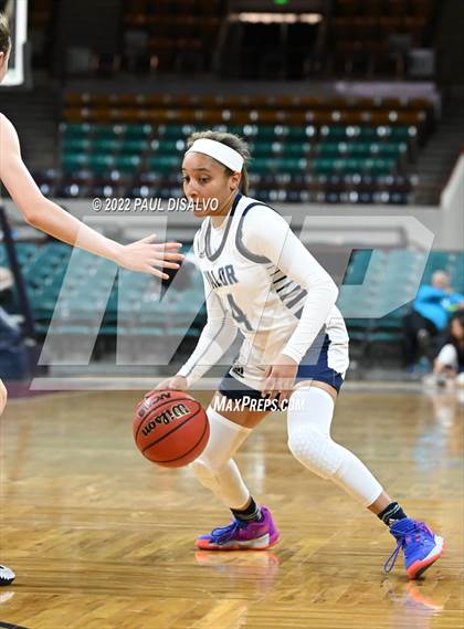 Thumbnail 1 in Valor Christian vs. Chaparral (CHSAA 5A Great 8) photogallery.