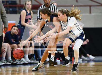 Thumbnail 3 in Valor Christian vs. Chaparral (CHSAA 5A Great 8) photogallery.