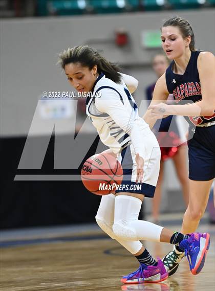 Thumbnail 1 in Valor Christian vs. Chaparral (CHSAA 5A Great 8) photogallery.