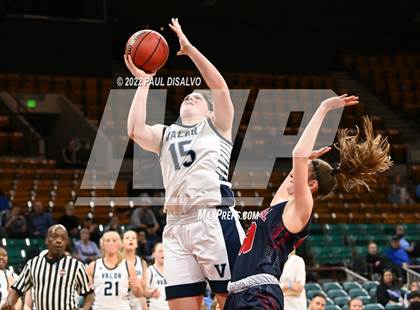 Thumbnail 1 in Valor Christian vs. Chaparral (CHSAA 5A Great 8) photogallery.