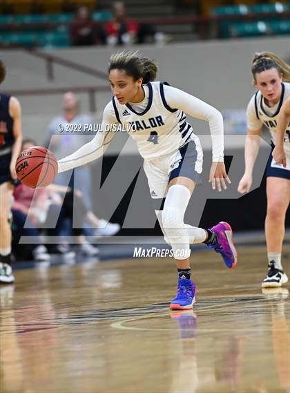 Thumbnail 2 in Valor Christian vs. Chaparral (CHSAA 5A Great 8) photogallery.