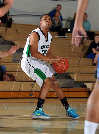 Thumbnail 2 in Dana Hills vs. Victor Valley (MaxPreps Holiday Classic) photogallery.
