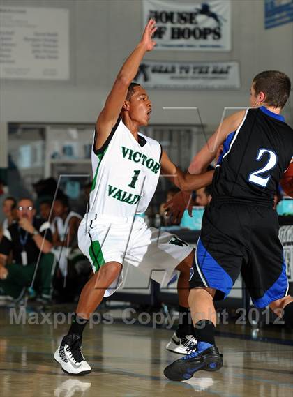 Thumbnail 1 in Dana Hills vs. Victor Valley (MaxPreps Holiday Classic) photogallery.