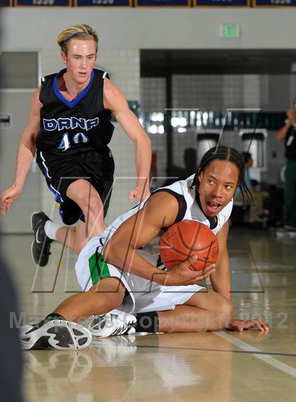 Thumbnail 3 in Dana Hills vs. Victor Valley (MaxPreps Holiday Classic) photogallery.