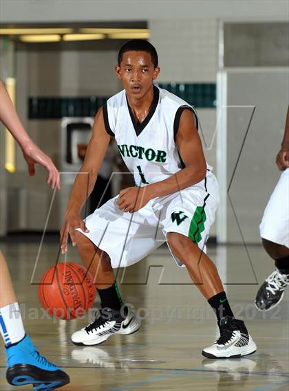 Thumbnail 1 in Dana Hills vs. Victor Valley (MaxPreps Holiday Classic) photogallery.