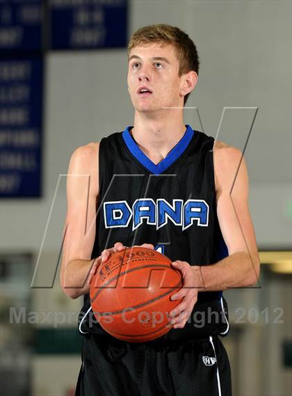 Thumbnail 1 in Dana Hills vs. Victor Valley (MaxPreps Holiday Classic) photogallery.