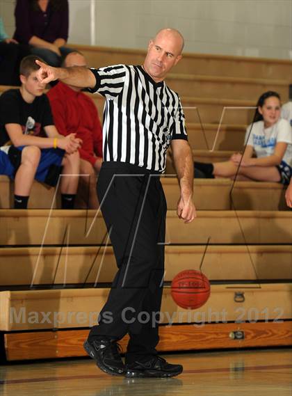 Thumbnail 1 in Dana Hills vs. Victor Valley (MaxPreps Holiday Classic) photogallery.