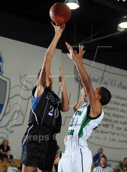 Thumbnail 2 in Dana Hills vs. Victor Valley (MaxPreps Holiday Classic) photogallery.