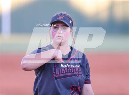 Thumbnail 3 in Yukon @ Mustang (OSSAA 6A Region 1 Playoff) photogallery.