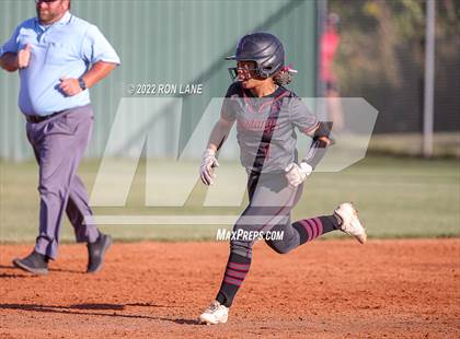 Thumbnail 1 in Yukon @ Mustang (OSSAA 6A Region 1 Playoff) photogallery.