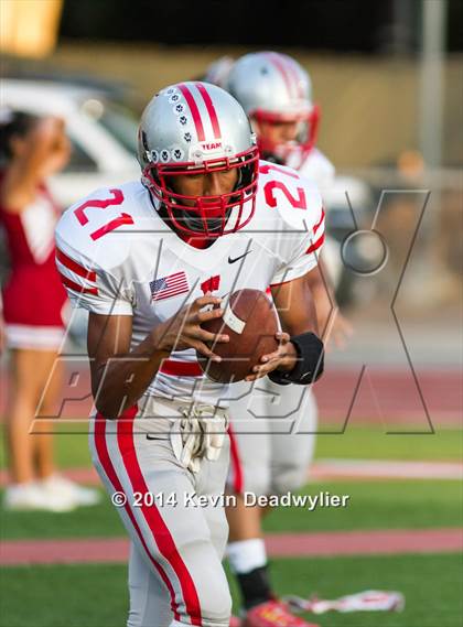 Thumbnail 2 in Van Nuys @ Calabasas photogallery.