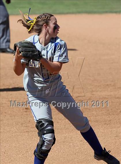 Thumbnail 1 in La Mirada vs. Camarillo (CIF SS D2 Final) photogallery.