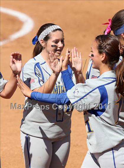 Thumbnail 3 in La Mirada vs. Camarillo (CIF SS D2 Final) photogallery.