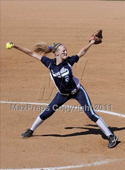 Thumbnail 2 in La Mirada vs. Camarillo (CIF SS D2 Final) photogallery.