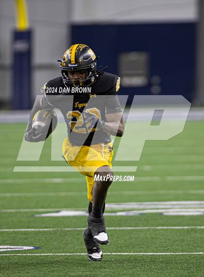 Thumbnail 3 in Paradise vs. Malakoff (UIL 3A D1 Semifinal) photogallery.