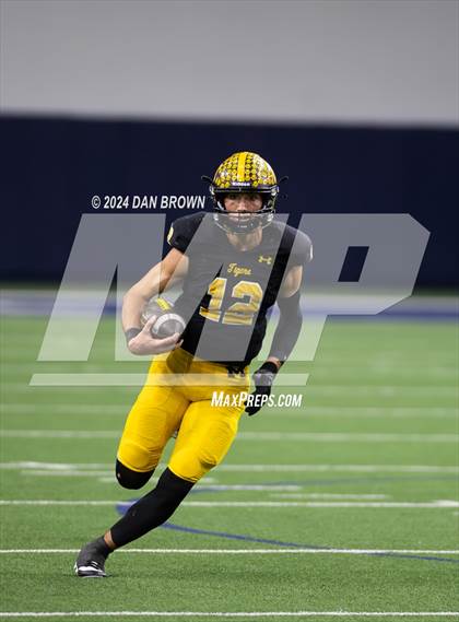 Thumbnail 1 in Paradise vs. Malakoff (UIL 3A D1 Semifinal) photogallery.