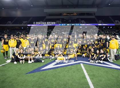 Thumbnail 2 in Paradise vs. Malakoff (UIL 3A D1 Semifinal) photogallery.