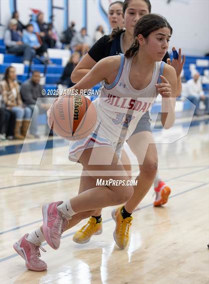 Thumbnail 1 in Carlmont @ Hillsdale photogallery.