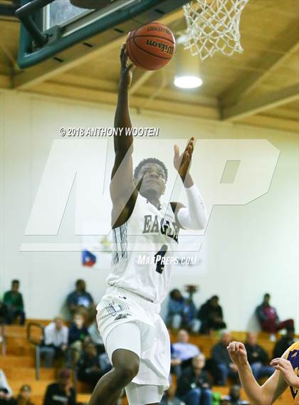 Thumbnail 3 in Fayetteville Academy vs Word of God Christian Academy (Hoops and Dreams Showcase) photogallery.