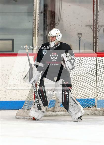 Thumbnail 1 in South Kent School vs Shattuck-St. Mary's (Prep Hockey Conference Showcase) photogallery.
